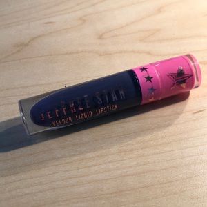 Jeffrey Star Velour Liquid Lipstick in Abused